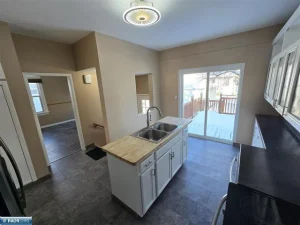 2204 11th Ave E, Hibbing, MN