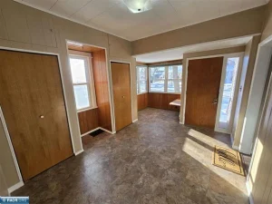 2204 11th Ave E, Hibbing, MN