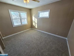 2204 11th Ave E, Hibbing, MN