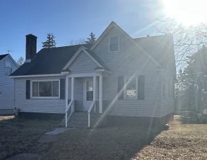 front of house - 4124 Gilliat Street, Duluth, MN
