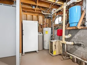 5652 N Tischer Rd Duluth, MN 55803