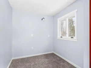 5652 N Tischer Rd Duluth, MN 55803
