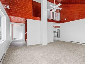 5652 N Tischer Rd Duluth, MN 55803