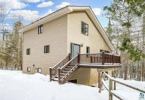 5652 N Tischer Rd Duluth, MN 55803
