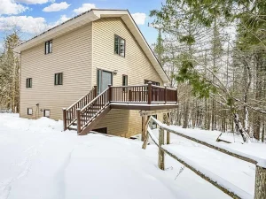 5652 N Tischer Rd Duluth, MN 55803